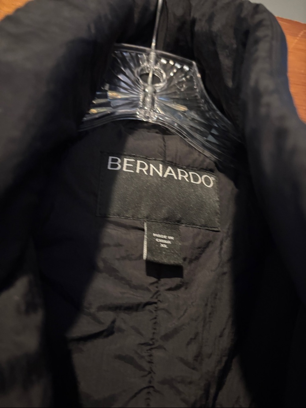 Bernardo Black Puffer Jacket - Picture 2 of 3
